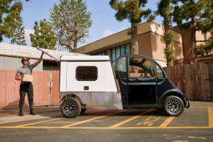 The leader in LSVs, GEM is designed for individuals, campuses, communities and cities, and can be driven on most U.S. roads posted 35 mph or less. GEM passenger and utility vehicles provide drivers with a safe, sustainable, cost-efficient EV alternative.