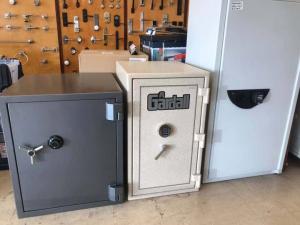 Safes in the Balport store