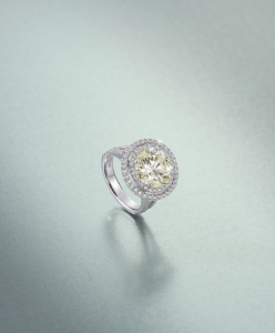Bonhams Jewelry  Crested diamond ring Thom Fajemisin